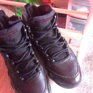 Air Jordan 9 bred